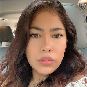 Meet your Posher, Magaly